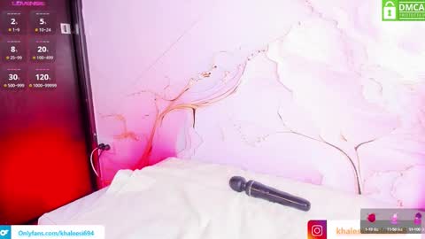 Snapshot of zoe_kravitz1 chatting on October 2025 09:48:02 PM Marilin online show from October 2025 09:48:02 PM