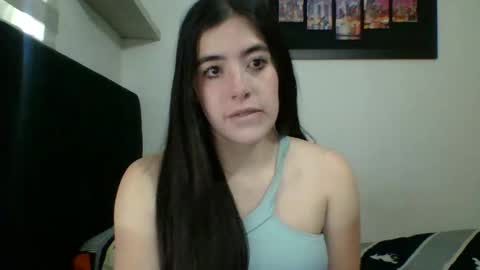 Zoe online show from November 2025 06:43:02 PM