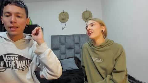 Snapshot of zoe_painn chatting on October 2025 05:31:02 PM She Zoe He Painn online show from October 2025 05:31:02 PM