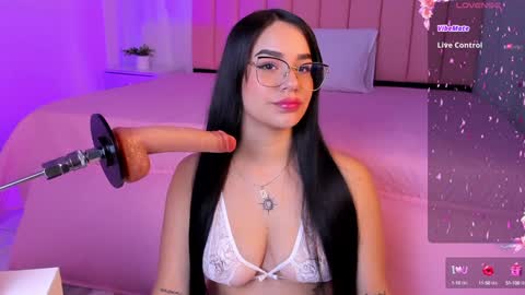 Zoe online show from February 2025 05:29:01 PM