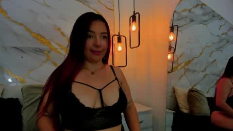 Zoe online show from April 2026 11:24:02 PM