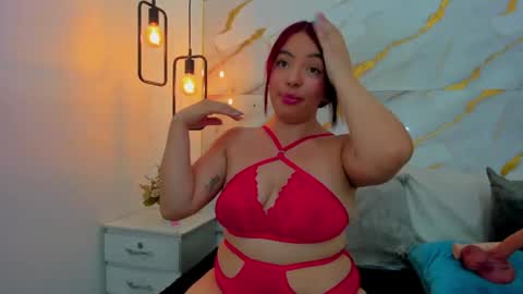 Snapshot of zoe_ross1 chatting on May 2026 11:32:01 PM Zoe online show from May 2026 11:32:01 PM