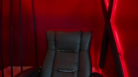 Zoe online show from February 2025 08:10:01 PM