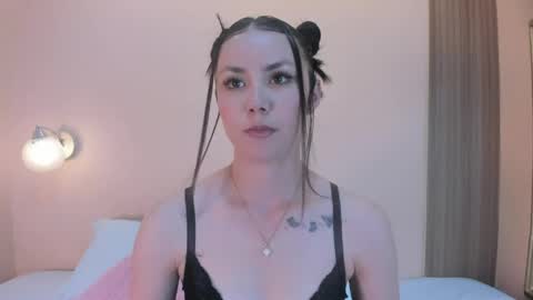 Zoe online show from May 2026 03:46:01 AM