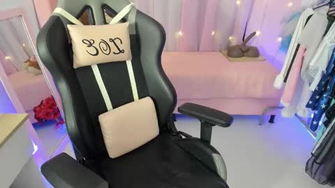 zoe_sullivan_ online show from February 2026 08:57:02 AM