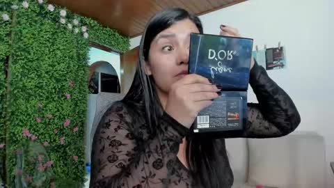 Zoe online show from October 2025 03:51:02 AM