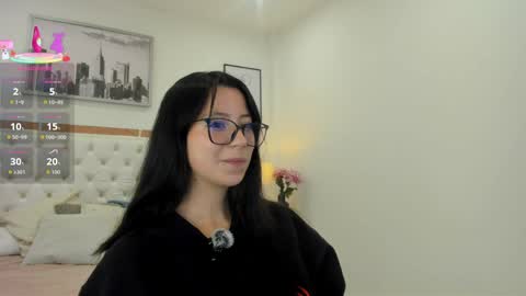 Zoe online show from May 2026 07:52:01 PM