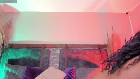 Snapshot of zoee_23 chatting on February 2025 10:36:02 AM Zoe online show from February 2025 10:36:02 AM