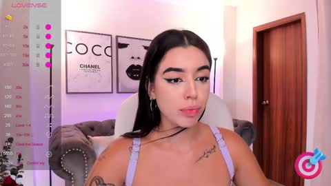 Snapshot of zoee_jackson chatting on February 2025 06:52:01 PM zoee jackson online show from February 2025 06:52:01 PM