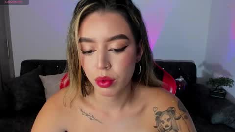 Snapshot of zoee_jackson chatting on November 2025 02:21:01 AM zoee jackson online show from November 2025 02:21:01 AM