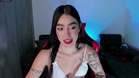 Snapshot of zoee_jackson chatting on April 2026 04:20:02 AM zoee jackson online show from April 2026 04:20:02 AM