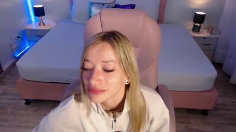 zoe online show from February 2026 03:45:01 AM