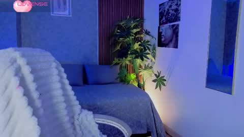ZOE online show from June 2026 05:14:01 AM