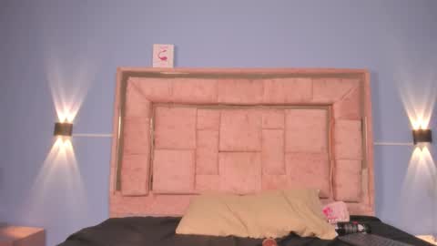 zoee online show from September 2025 09:04:01 PM