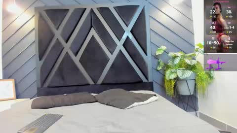 Snapshot of zoee_martins_ chatting on October 2025 07:12:02 PM Zoe 3 online show from October 2025 07:12:02 PM