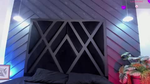 Snapshot of zoee_martins_ chatting on February 2026 06:03:02 PM Zoe 3 online show from February 2026 06:03:02 PM