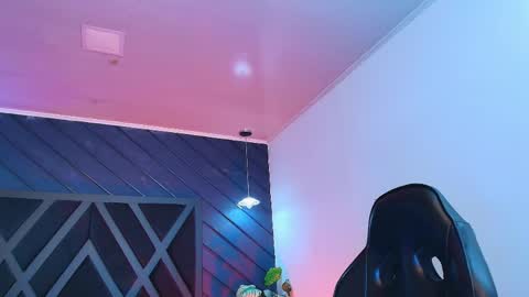 Zoe 3 online show from April 2026 05:54:02 PM