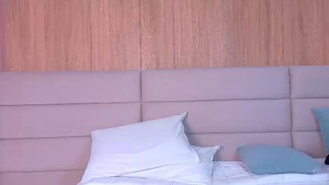 Zoe online show from July 2026 01:15:02 PM
