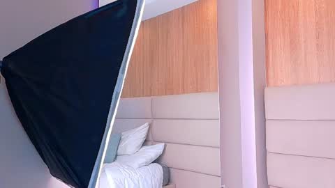 Zoe online show from July 2026 11:05:01 AM