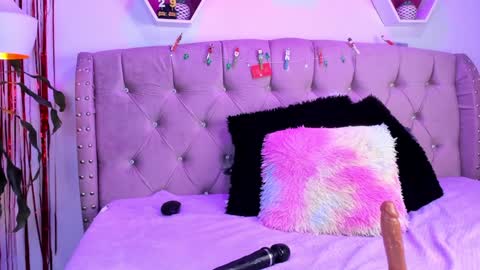 Zoe online show from December 2024 05:44:01 PM