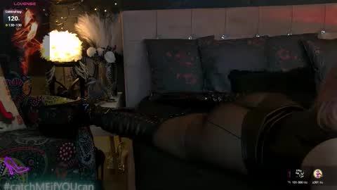 Snapshot of zoemesmerizee chatting on March 2026 09:30:01 PM ZoeMesmerize online show from March 2026 09:30:01 PM