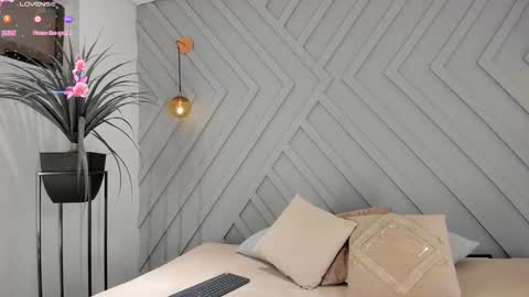 Zoe online show from March 2026 10:49:01 PM