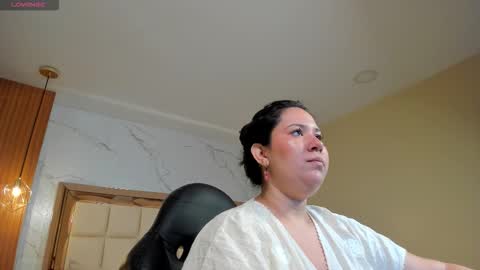 Snapshot of zoes_mile chatting on March 2026 11:47:01 AM Zoes online show from March 2026 11:47:01 AM