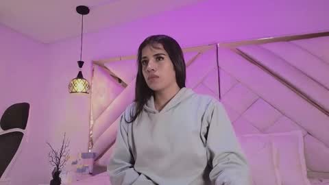 Snapshot of zoevg chatting on February 2026 12:21:01 PM Zoe online show from February 2026 12:21:01 PM