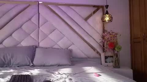 Snapshot of zoevg chatting on February 2026 12:43:02 PM Zoe online show from February 2026 12:43:02 PM