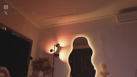 zoevidal_ online show from March 2026 12:09:01 PM