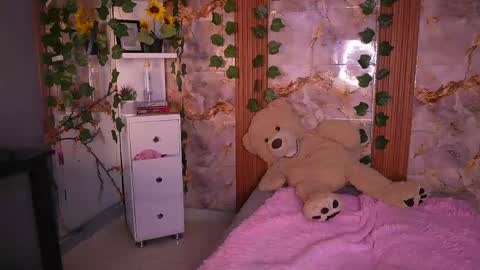 zoey fox  online show from May 2026 01:34:01 AM