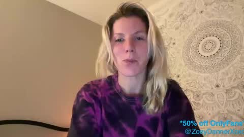 Zoeydanner online show from January 2025 09:30:02 AM
