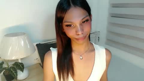 zoey online show from November 2025 06:30:01 PM