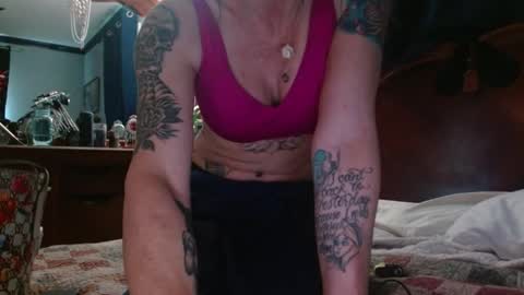 Snapshot of zoeyportland chatting on March 2026 04:10:02 PM Zoey Portland online show from March 2026 04:10:02 PM