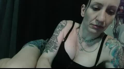 Snapshot of zoeyportland chatting on July 2026 08:19:01 AM Zoey Portland online show from July 2026 08:19:01 AM