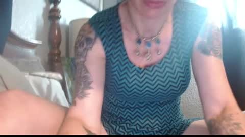 Snapshot of zoeyportland chatting on July 2026 10:59:02 PM Zoey Portland online show from July 2026 10:59:02 PM