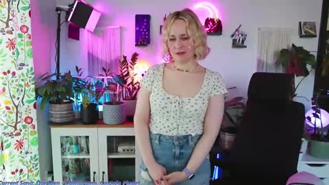 Zoey Ryan online show from February 2026 06:52:01 PM