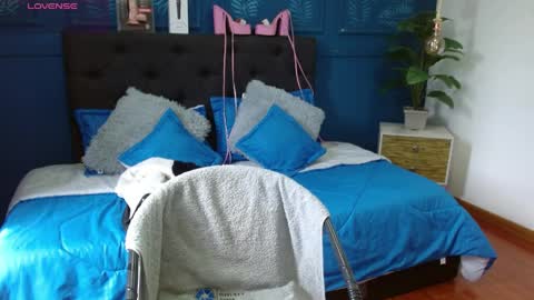 CALL ME    Z O H E T  online show from April 2026 02:47:02 PM