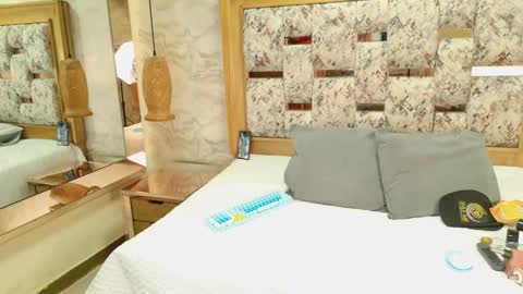 Snapshot of zoley_watson chatting on September 2025 03:11:02 AM zoley online show from September 2025 03:11:02 AM