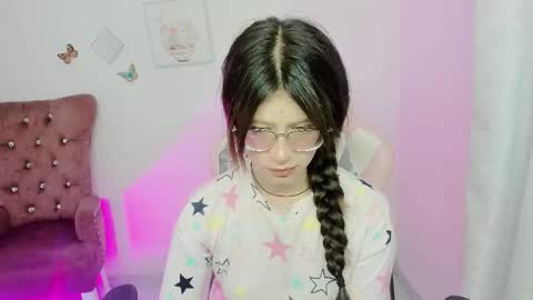 Alicie online show from October 2025 04:14:01 AM