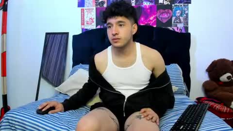zoren33 online show from July 2026 12:25:02 AM