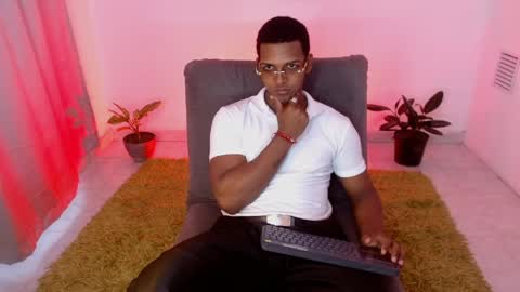 Zoriel online show from May 2026 06:13:02 PM