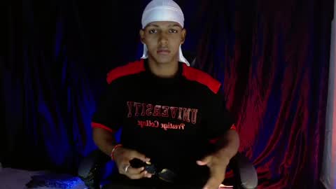 Zoriel online show from June 2026 06:31:01 PM