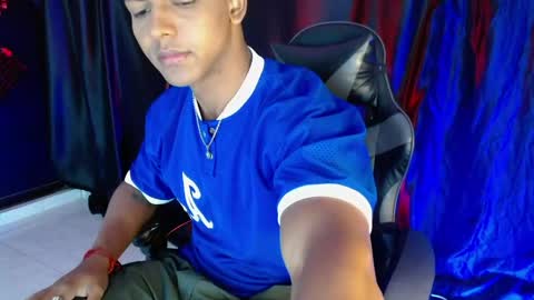 Zoriel online show from June 2026 06:22:02 PM