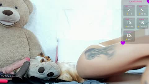 Violeta online show from January 2025 06:43:01 PM