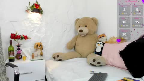 Violeta online show from March 2025 12:55:02 PM