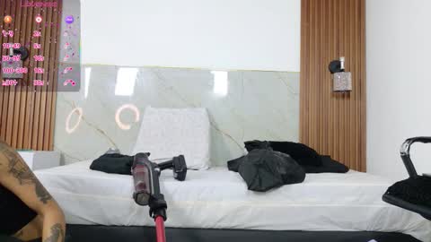 Snapshot of zorravioleta chatting on February 2026 11:48:01 AM Violeta online show from February 2026 11:48:01 AM