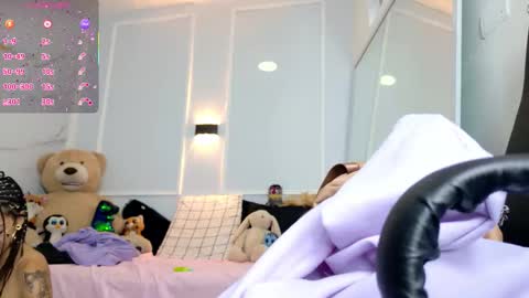 Snapshot of zorravioleta chatting on February 2026 11:41:01 AM Violeta online show from February 2026 11:41:01 AM