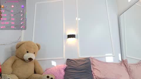 Snapshot of zorravioleta chatting on March 2026 12:35:02 PM Violeta online show from March 2026 12:35:02 PM