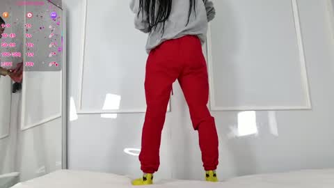 Snapshot of zorravioleta chatting on April 2026 12:17:02 PM Violeta online show from April 2026 12:17:02 PM